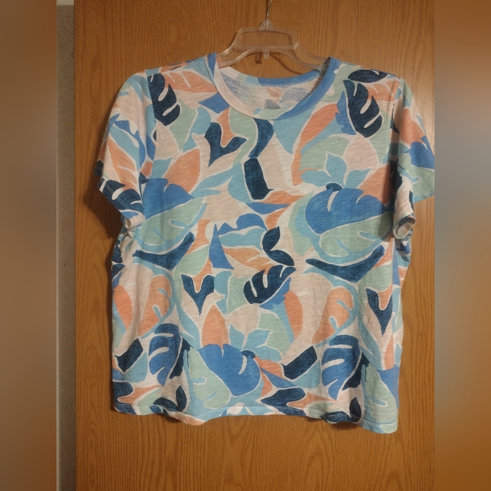 Leafy Colorful Short Sleeve Shirt